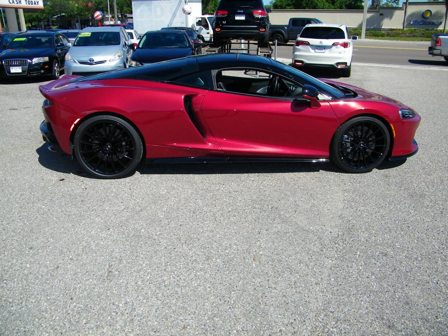 2020 Amaranth Red Metallic /Black McLaren GT (SBM22GCA7LW) with an 4.0L V8 engine, 7-Speed Automatic transmission, located at 4000 Bee Ridge Road, Sarasota, FL, 34233, (941) 926-0300, 27.298664, -82.489151 - Photo#6